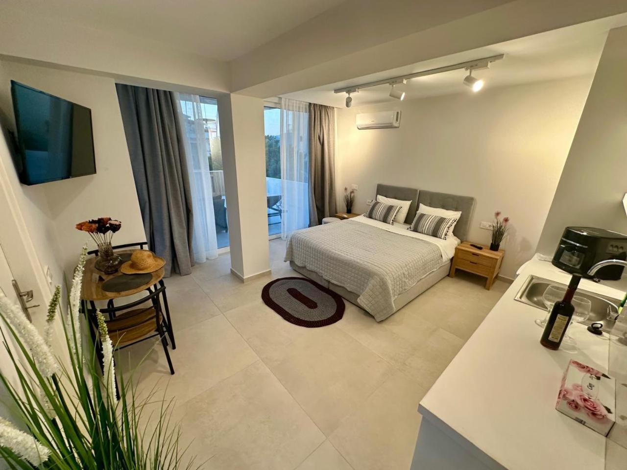 Amina Apartments 자킨토스 타운 외부 사진
